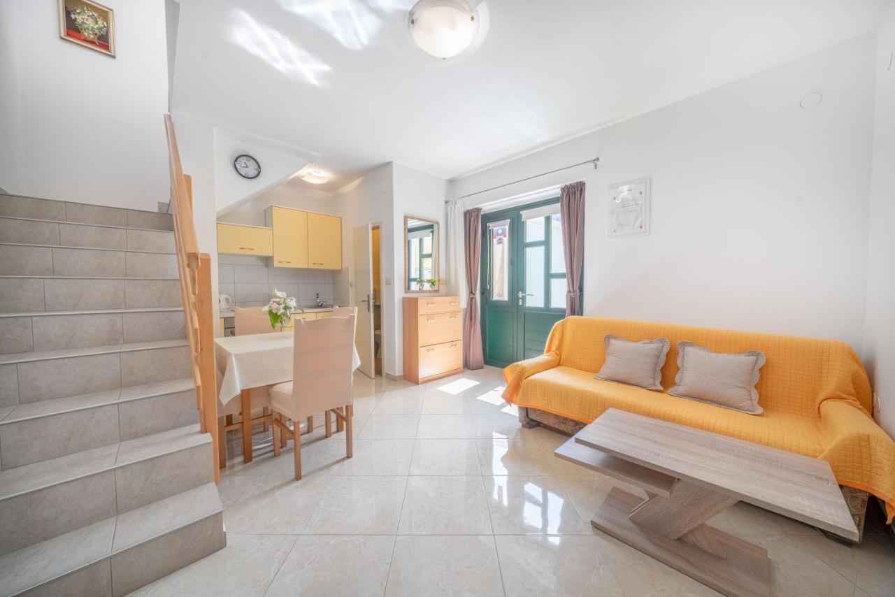 Bebe Apartment Vodice Esterno foto